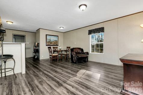 44 Tuttle Road Hendersonville NC 28792