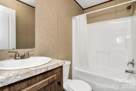 44 Tuttle Road Hendersonville NC 28792