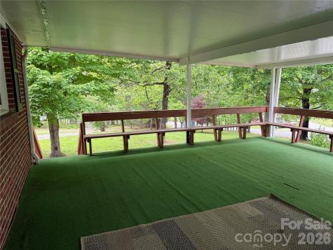 44 Tuttle Road Hendersonville NC 28792