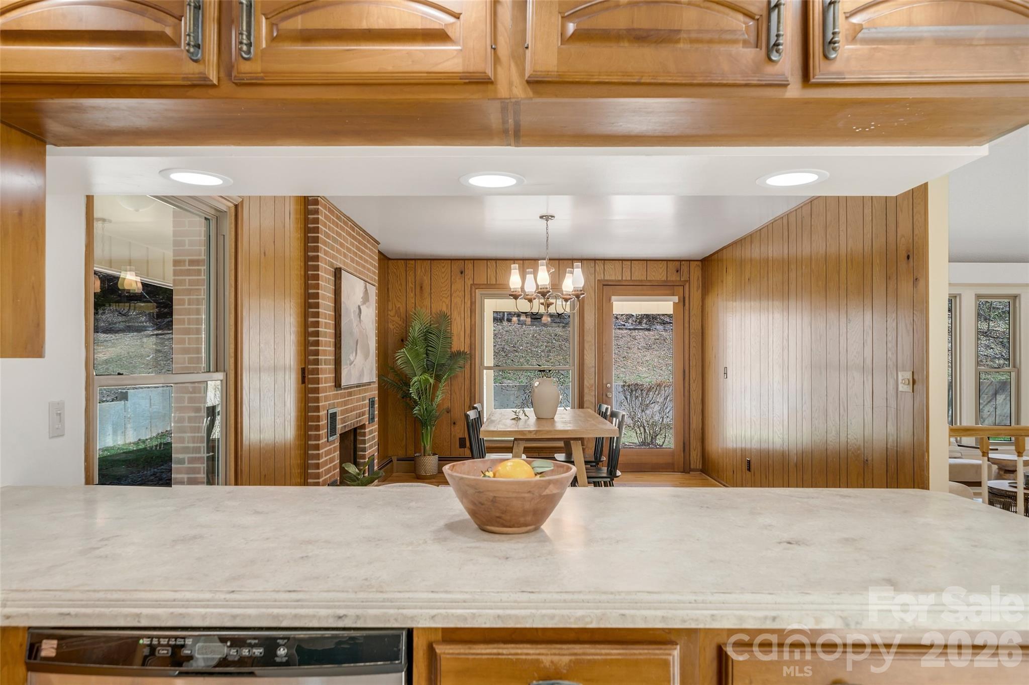 63 Pinecroft Road Asheville NC 28804
