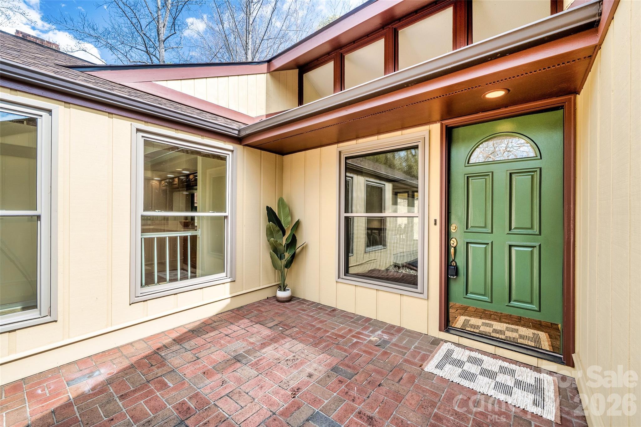 63 Pinecroft Road Asheville NC 28804