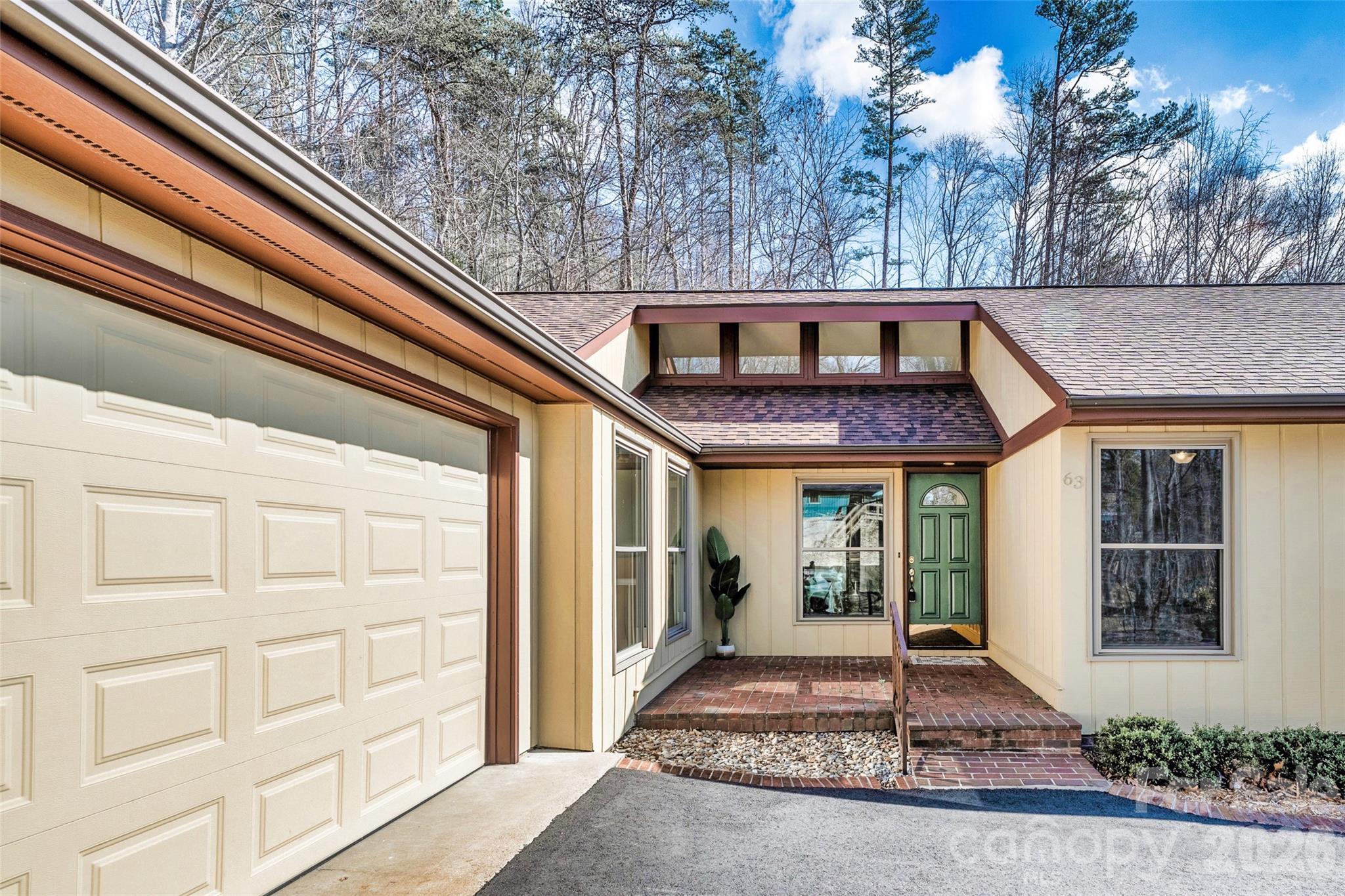 63 Pinecroft Road Asheville NC 28804
