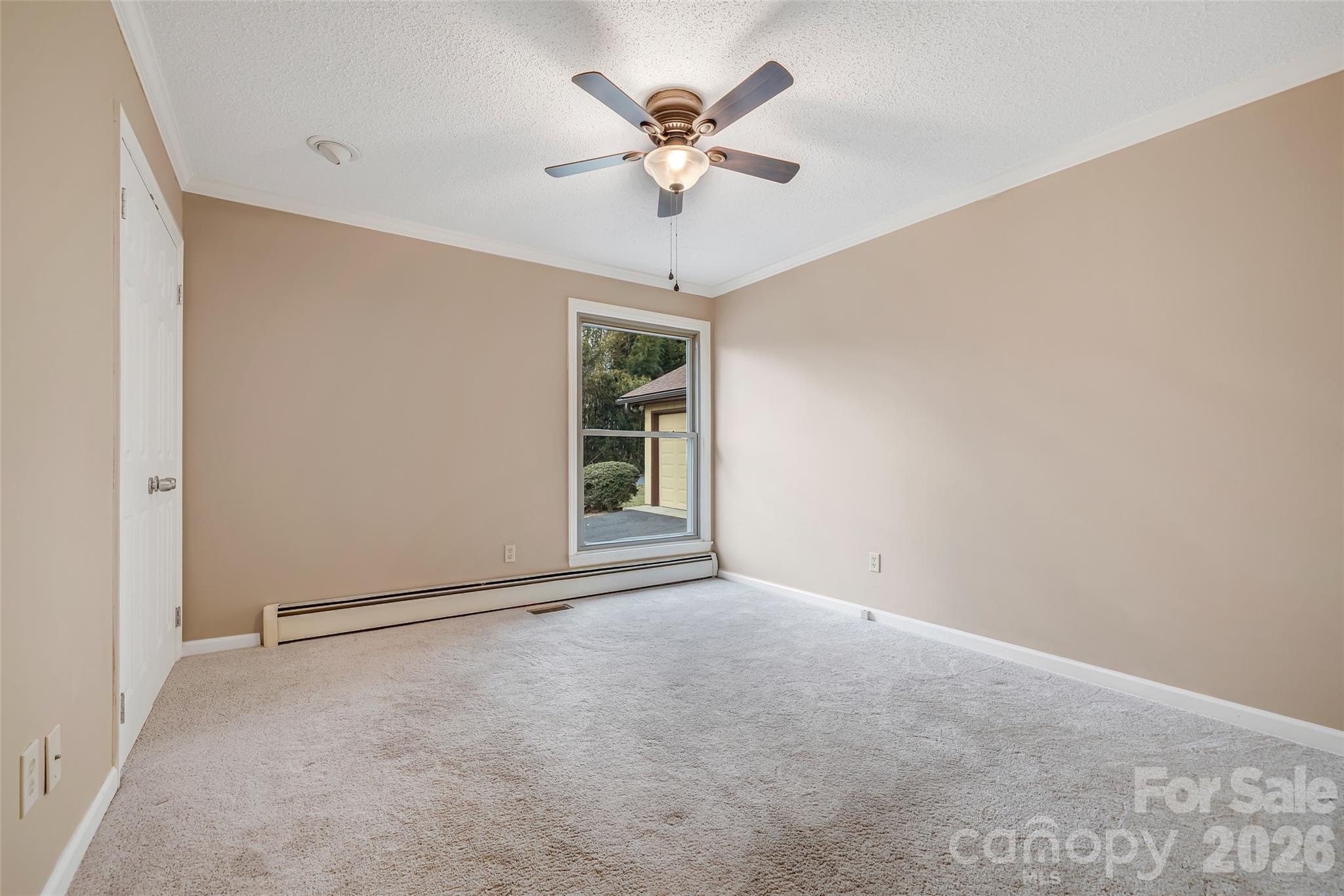 63 Pinecroft Road Asheville NC 28804