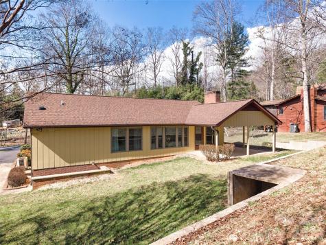 63 Pinecroft Road Asheville NC 28804