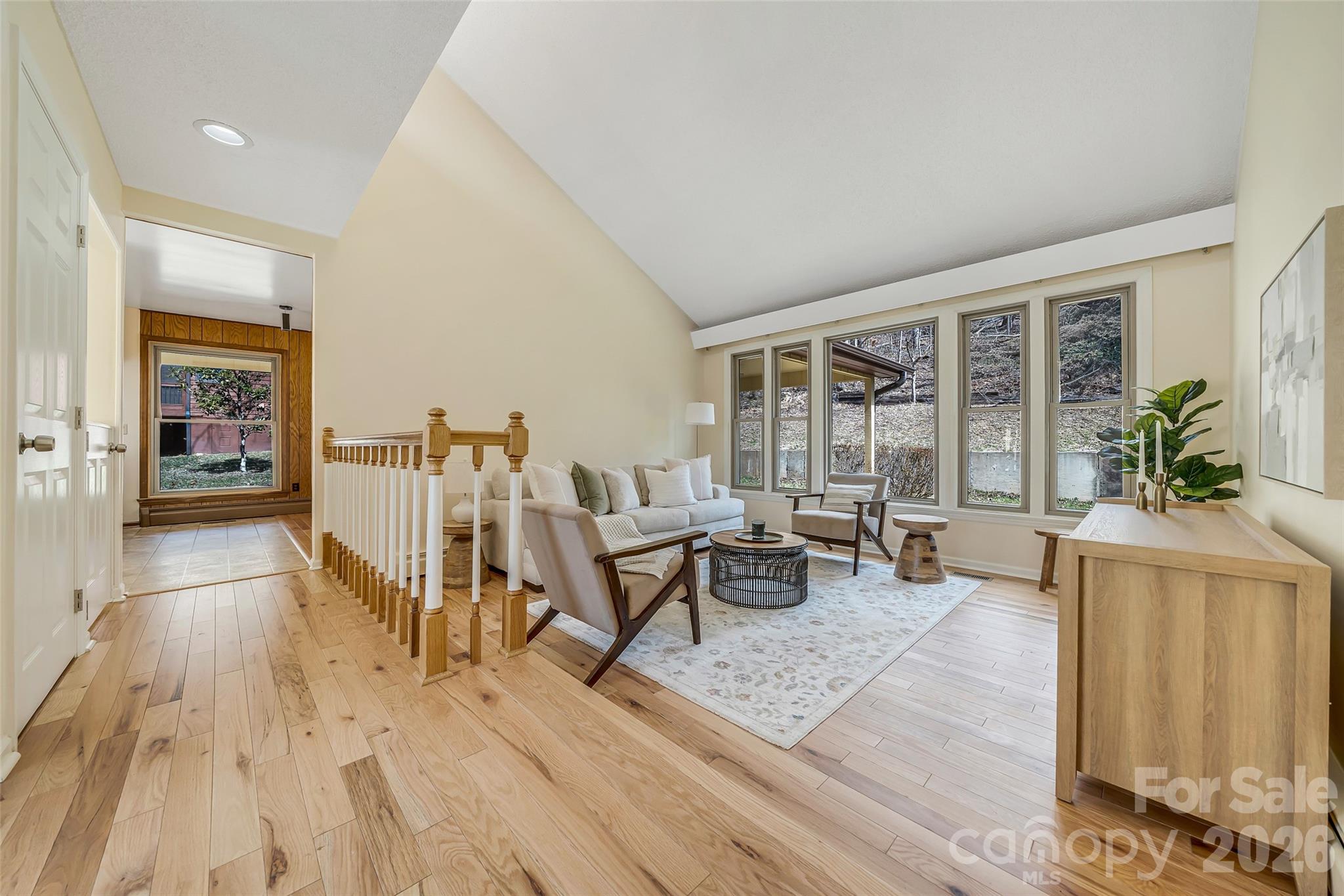 63 Pinecroft Road Asheville NC 28804