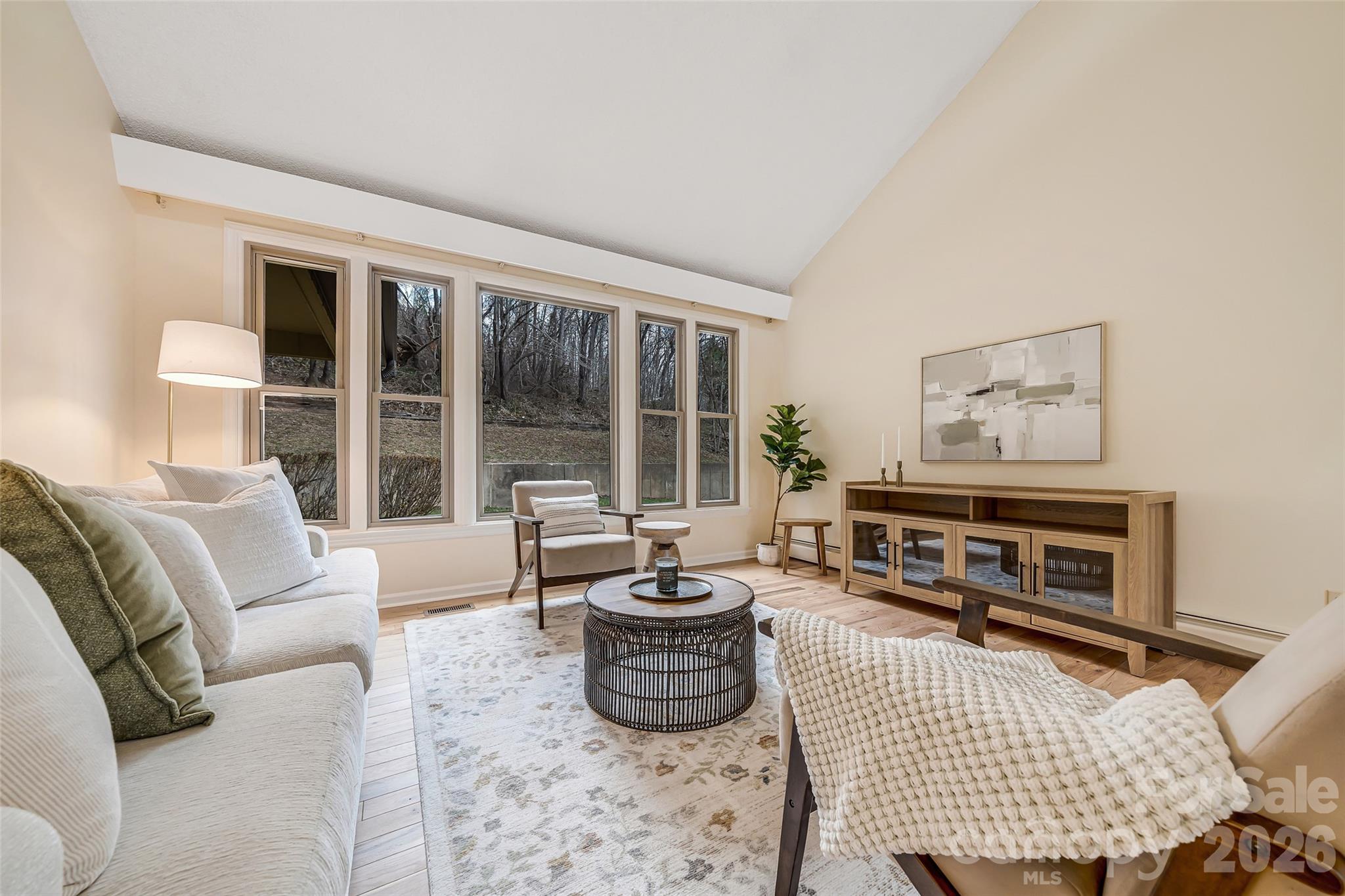 63 Pinecroft Road Asheville NC 28804