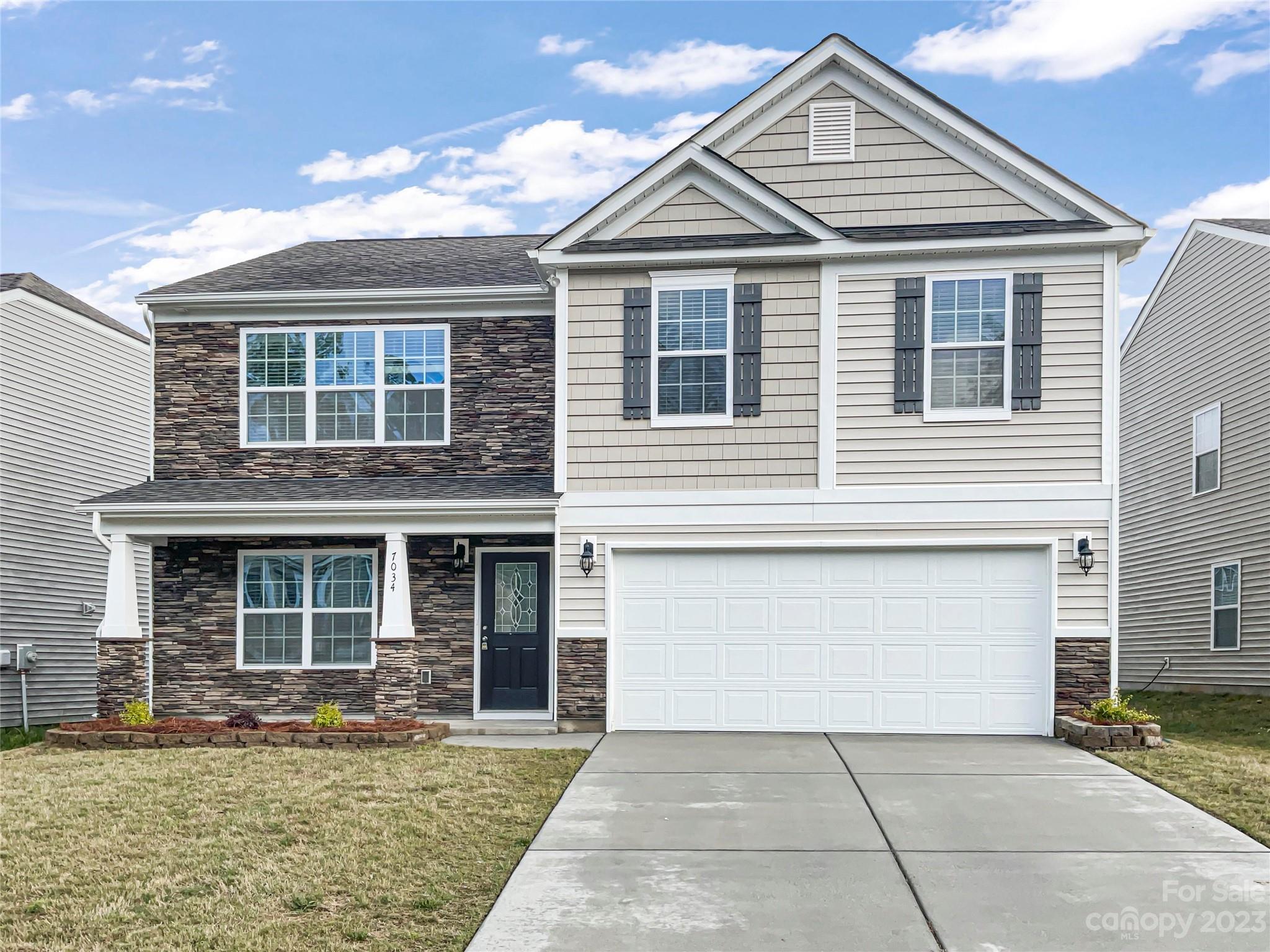 7034 Thorncrown Street Charlotte NC 28214