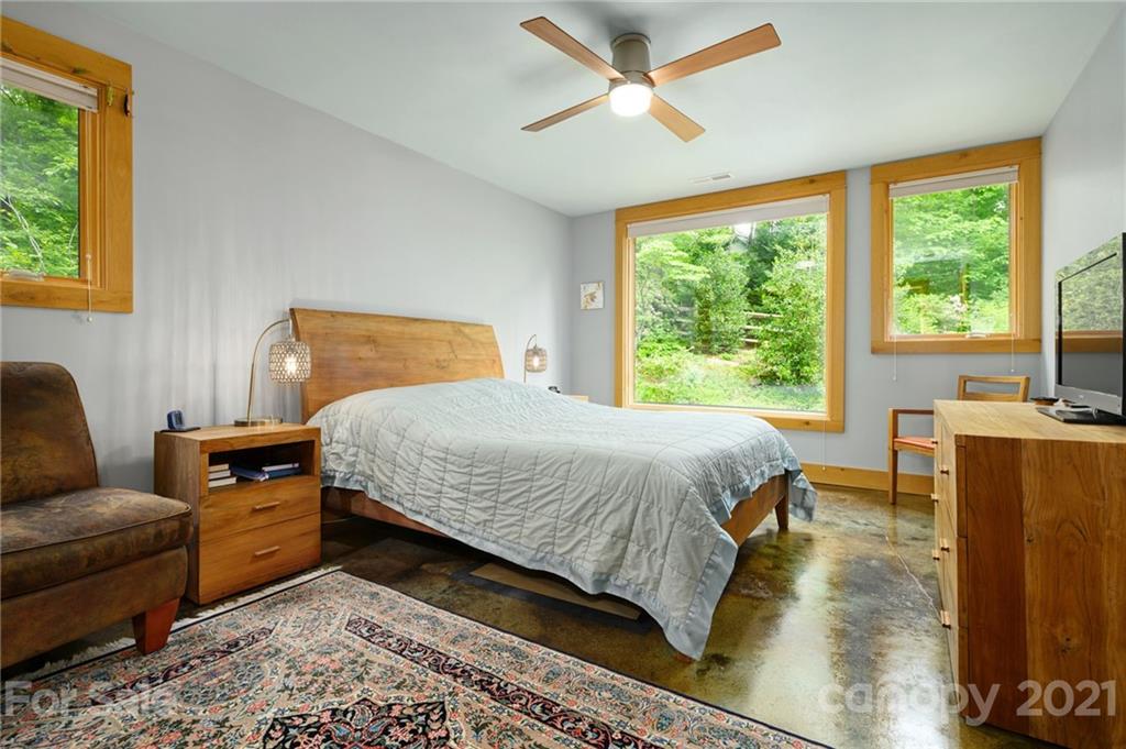 54 Swanger Road Asheville NC 28805