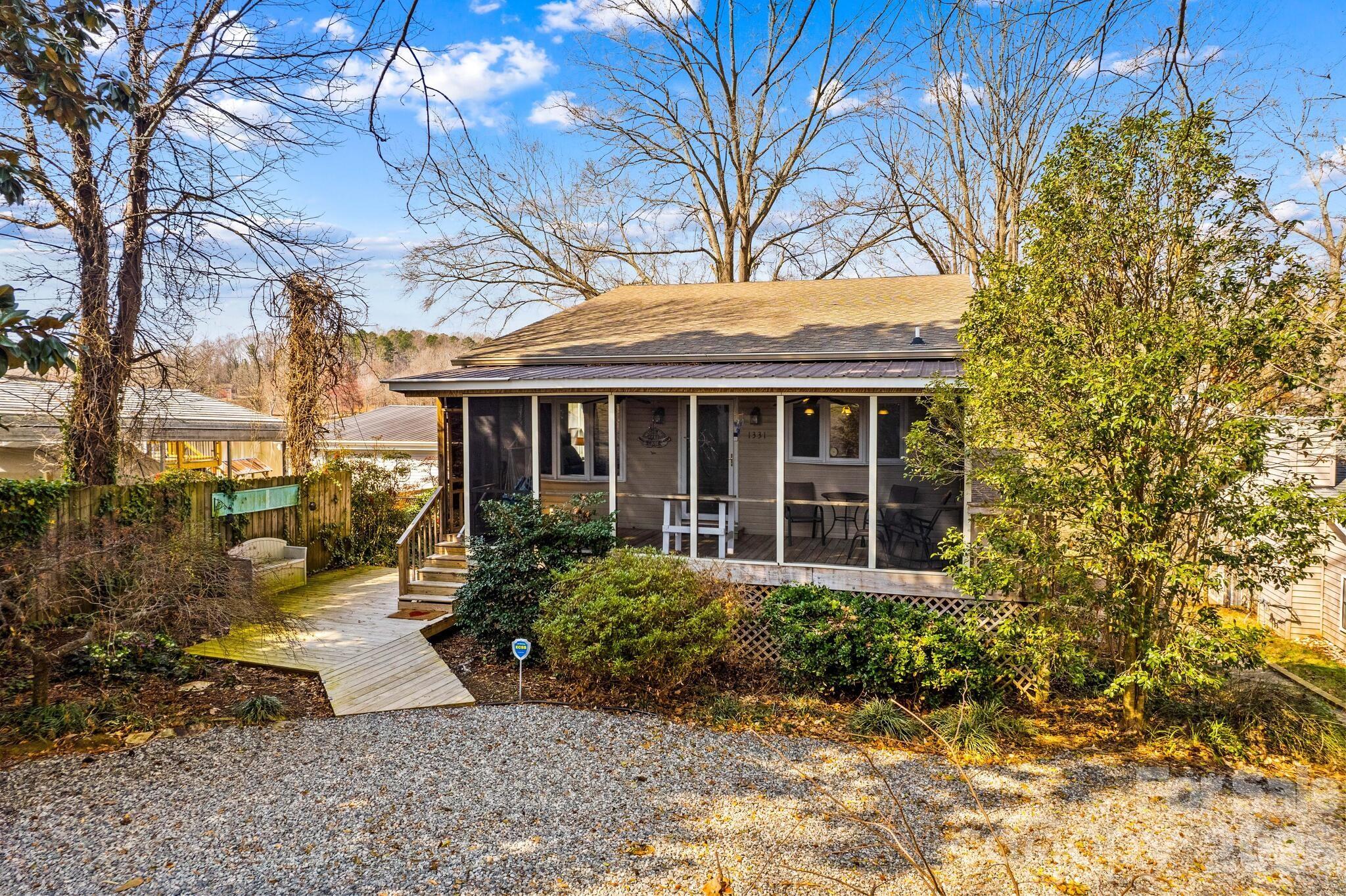 1331 Hickory Point Drive Lexington NC 27292