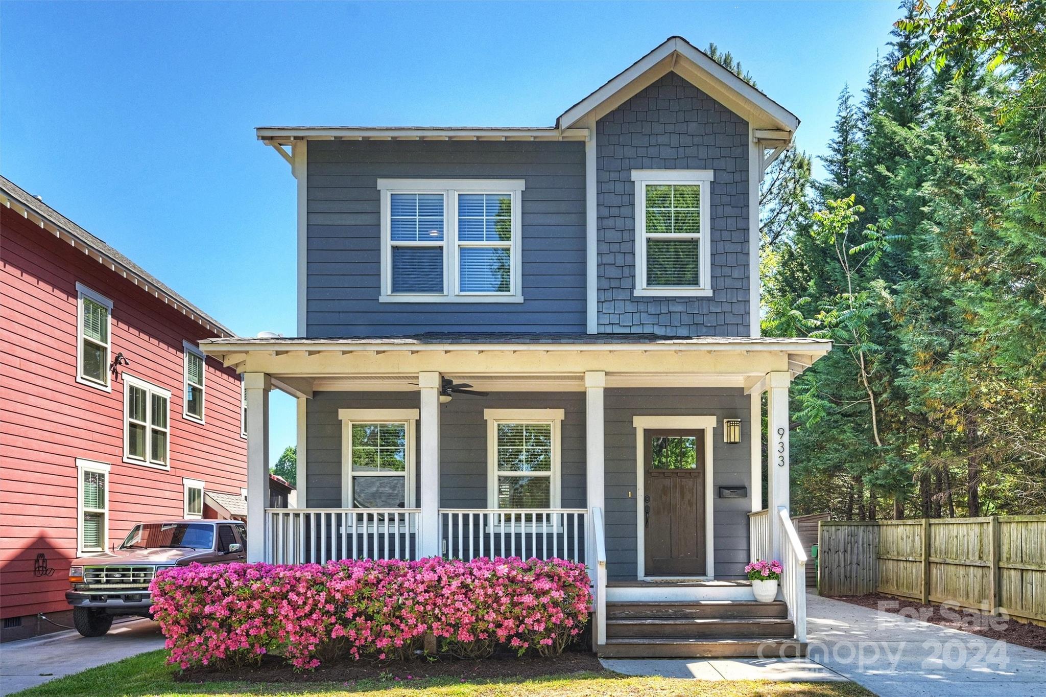 933 Sweetbriar Street Charlotte NC 28205