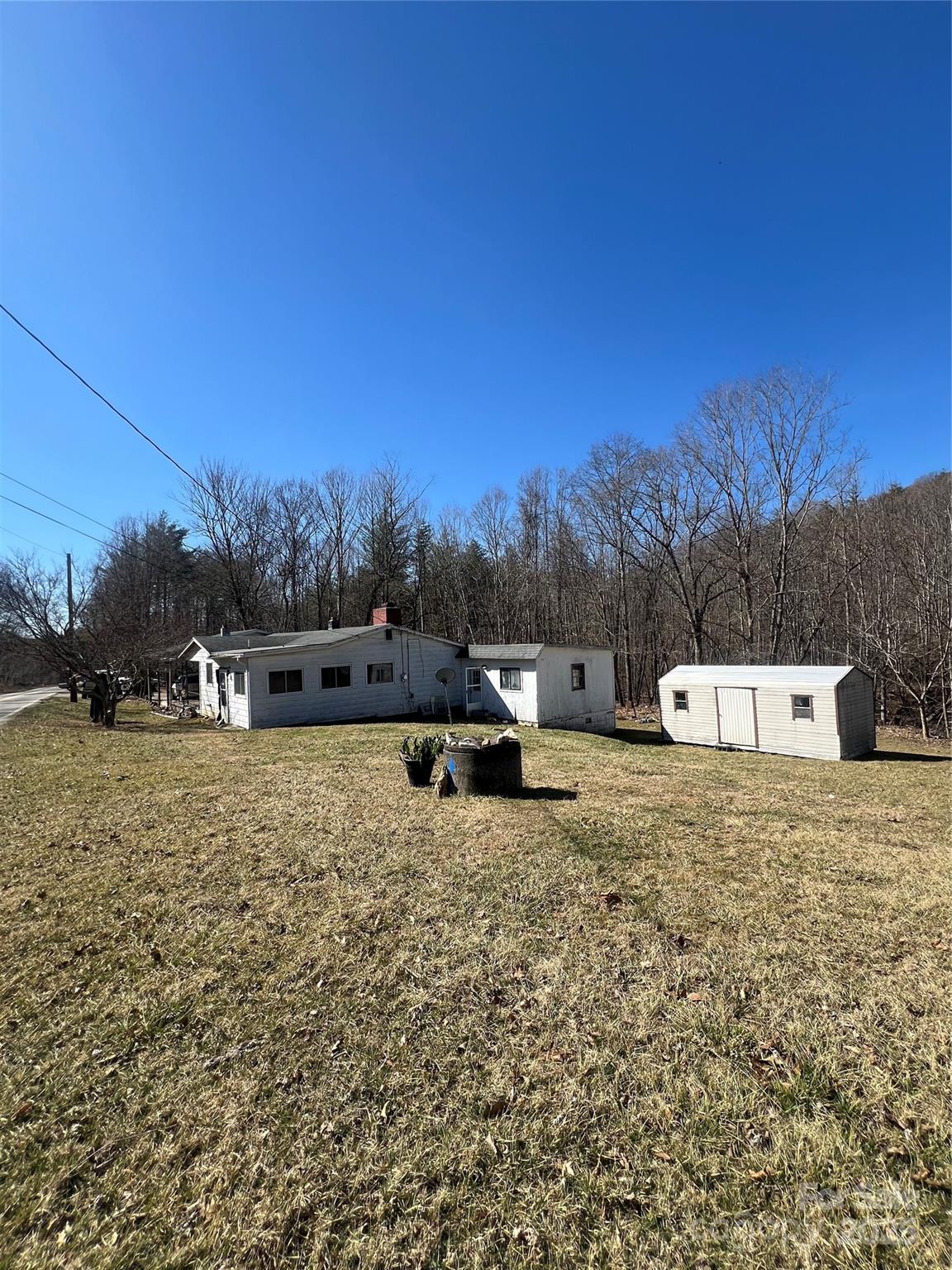 1381 Bear Creek Road Bakersville NC 28705