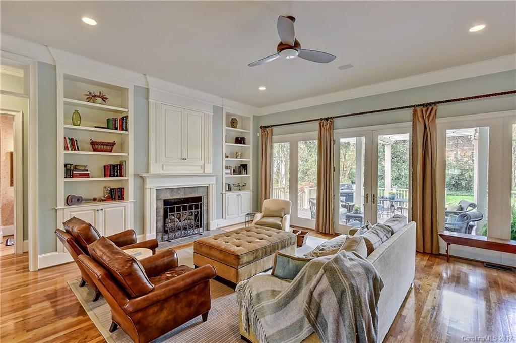 2844 Forest Drive Charlotte NC 28211