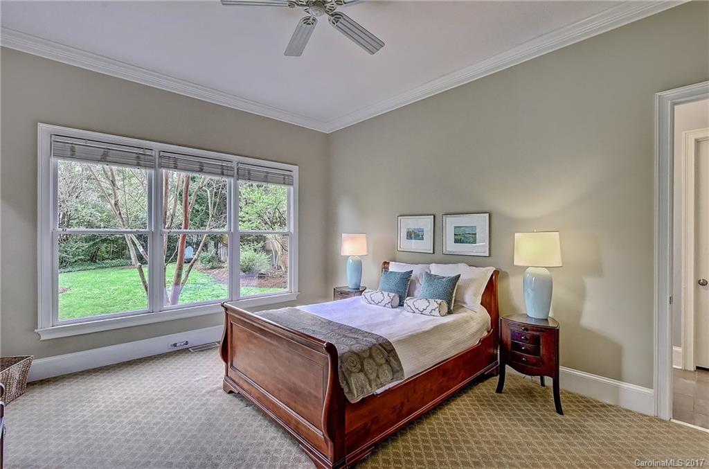 2844 Forest Drive Charlotte NC 28211