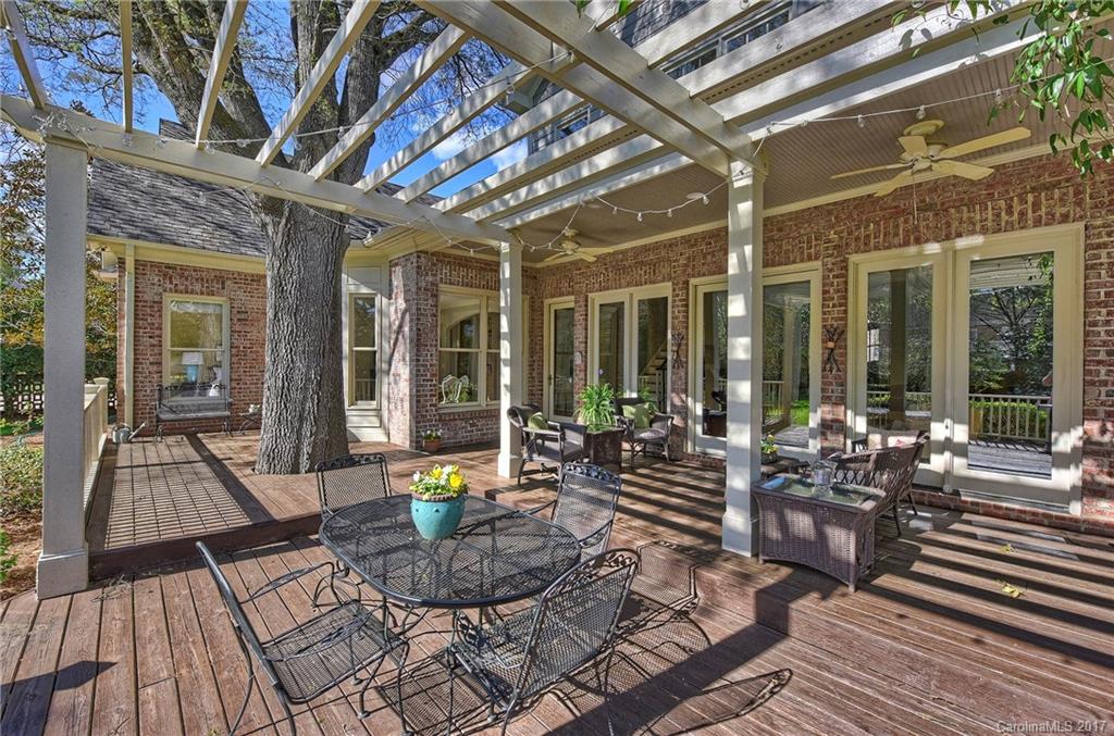 2844 Forest Drive Charlotte NC 28211