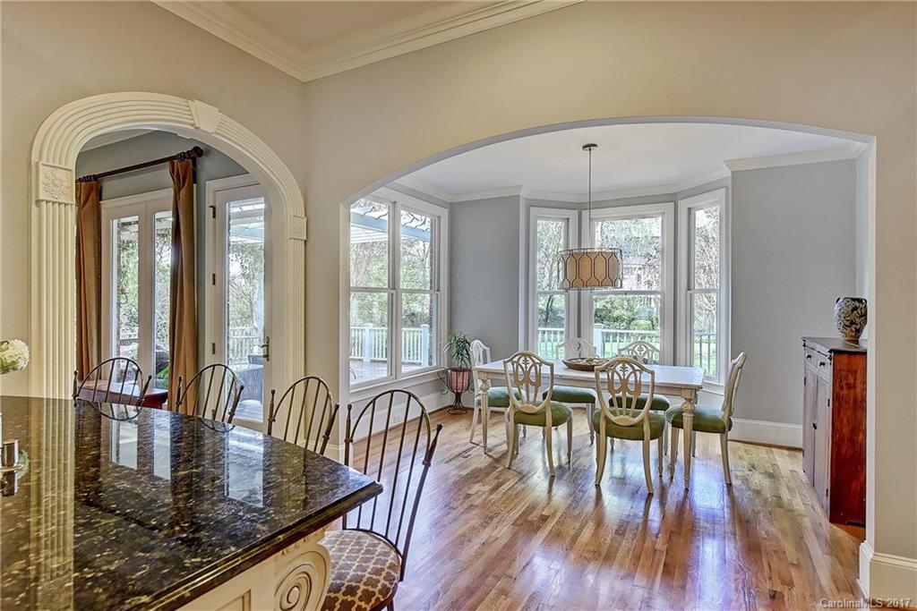 2844 Forest Drive Charlotte NC 28211