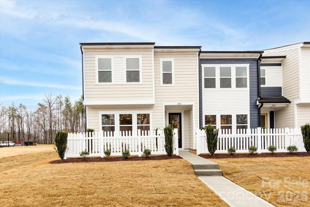 8434 Discovery Lane Charlotte NC 28216