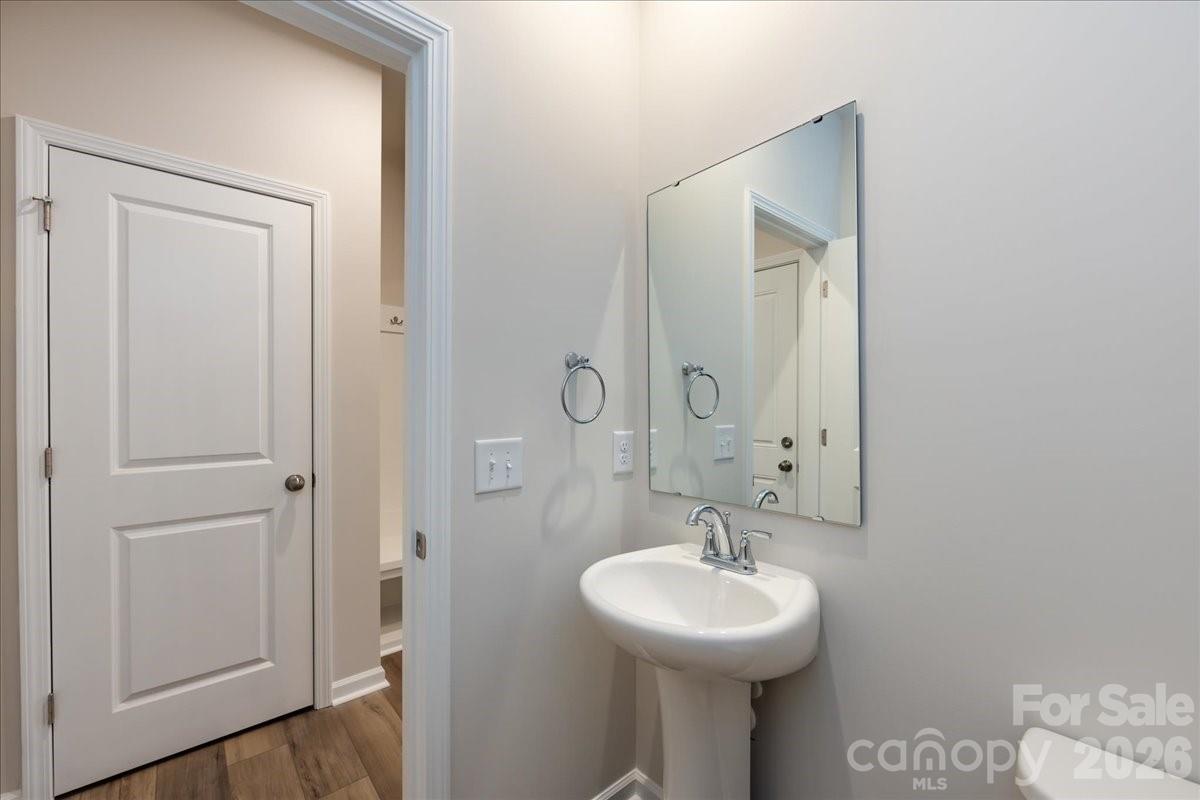 8434 Discovery Lane Charlotte NC 28216