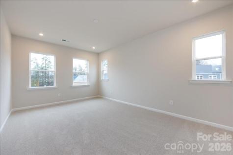 8434 Discovery Lane Charlotte NC 28216