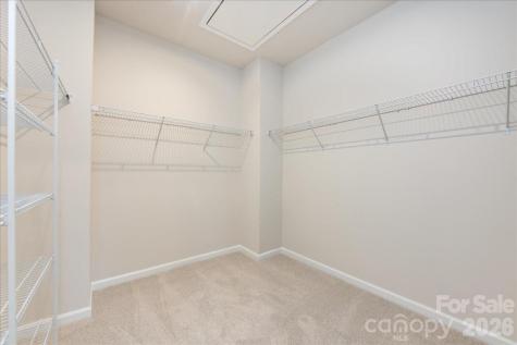 8434 Discovery Lane Charlotte NC 28216