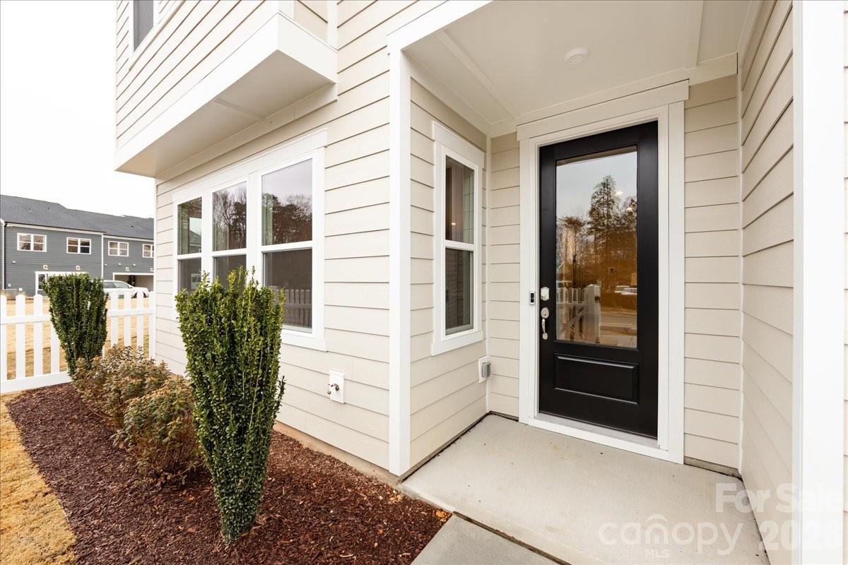 8434 Discovery Lane Charlotte NC 28216