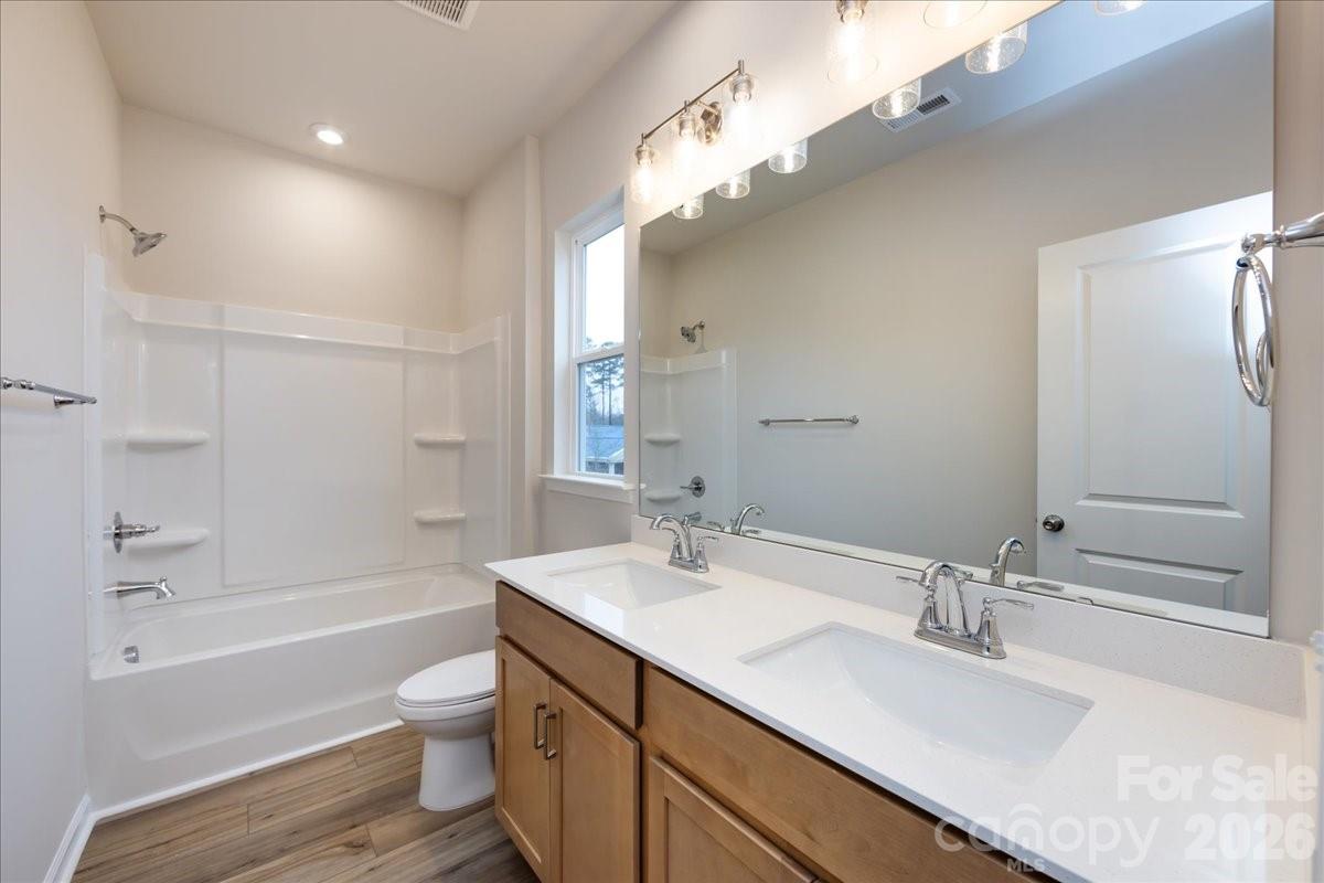 8434 Discovery Lane Charlotte NC 28216