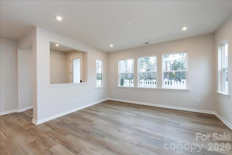 8434 Discovery Lane Charlotte NC 28216