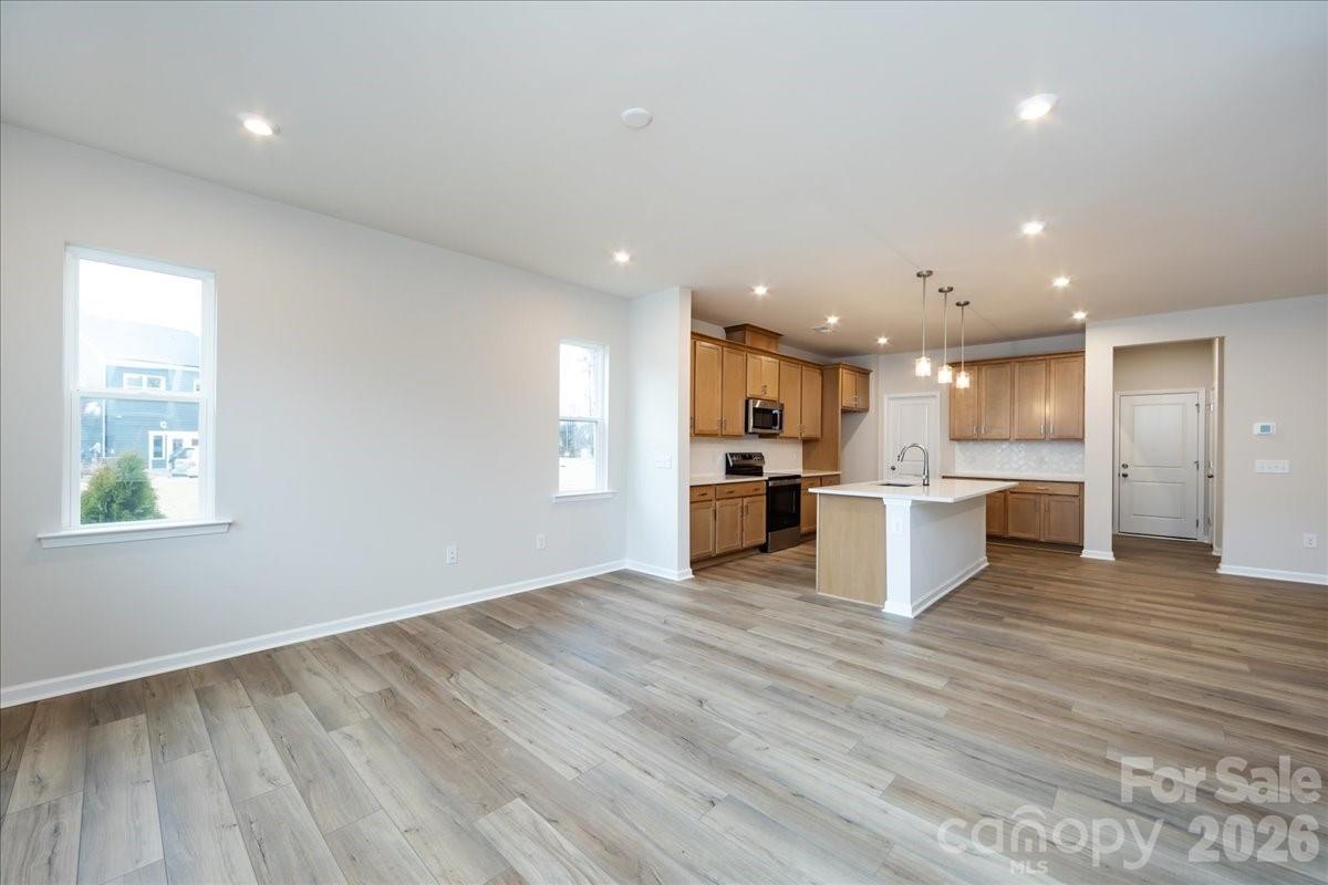 8434 Discovery Lane Charlotte NC 28216