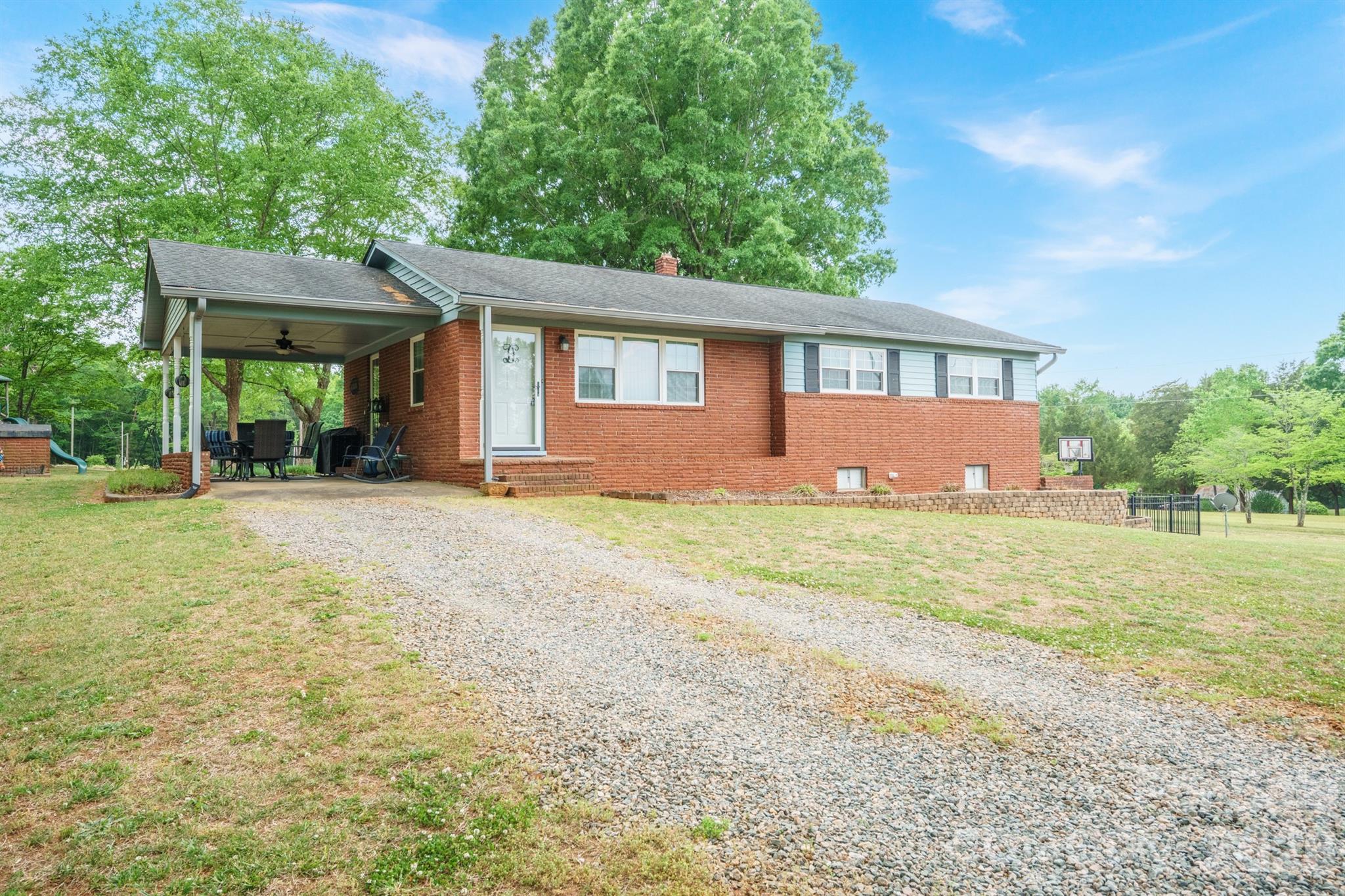 2359 Hendrix Road Maiden NC 28650