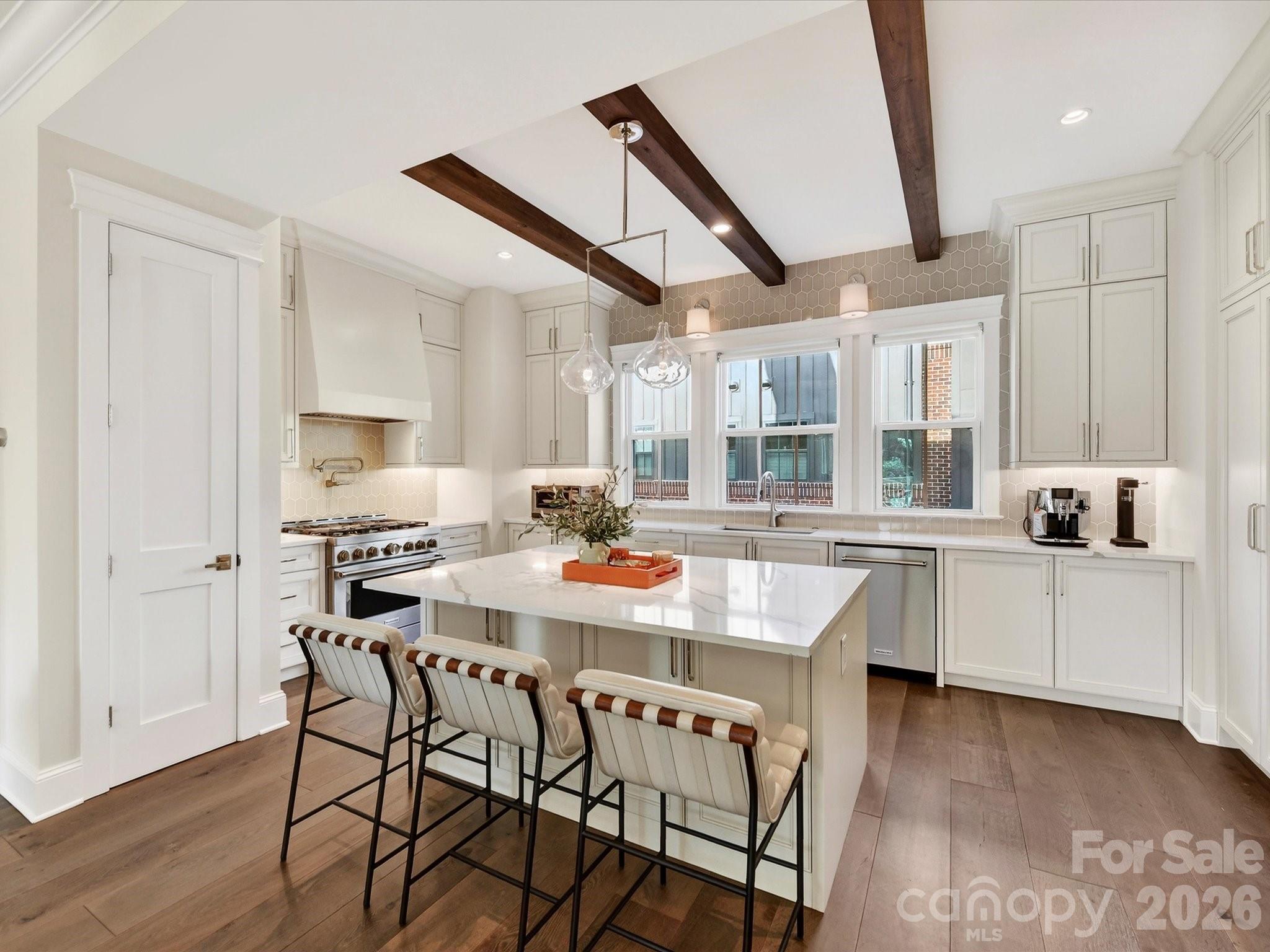 3074 Selwyn Avenue Charlotte NC 28209