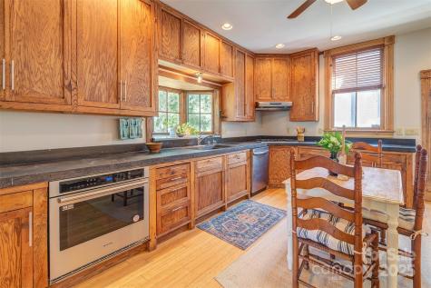 59 Starnes Avenue Asheville NC 28801