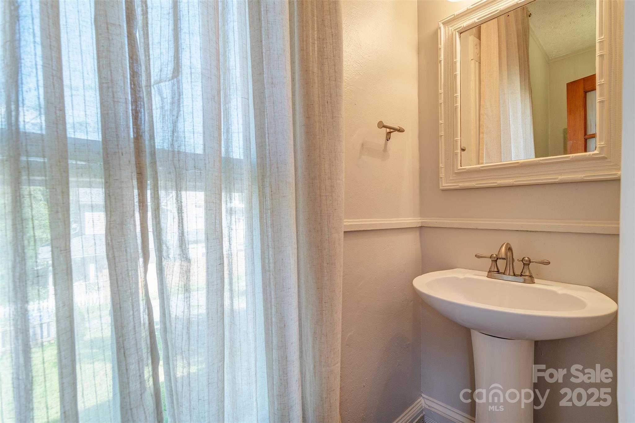 59 Starnes Avenue Asheville NC 28801