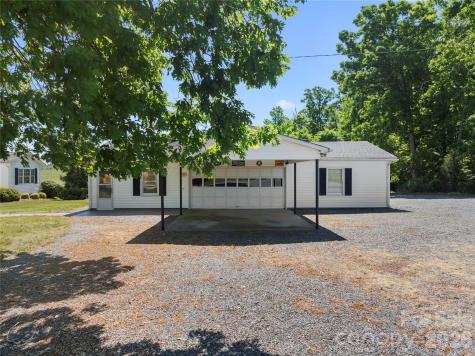 1687 Sexton Road Denton NC 27239