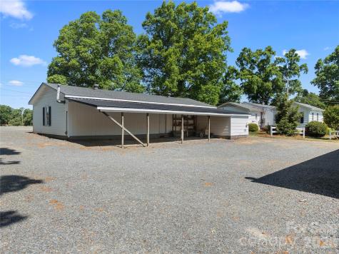 1687 Sexton Road Denton NC 27239