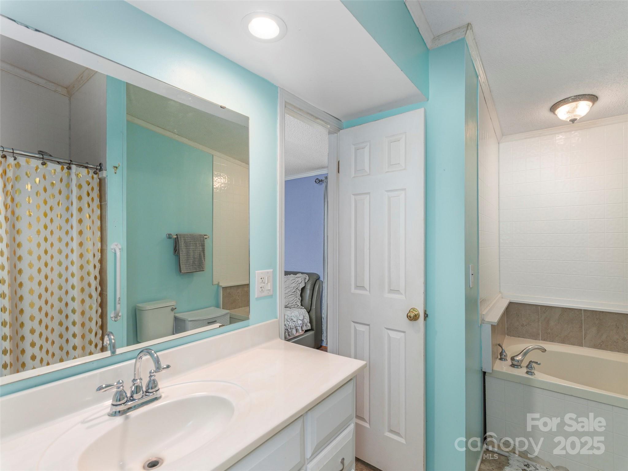 9 Redmond Drive Alexander NC 28701