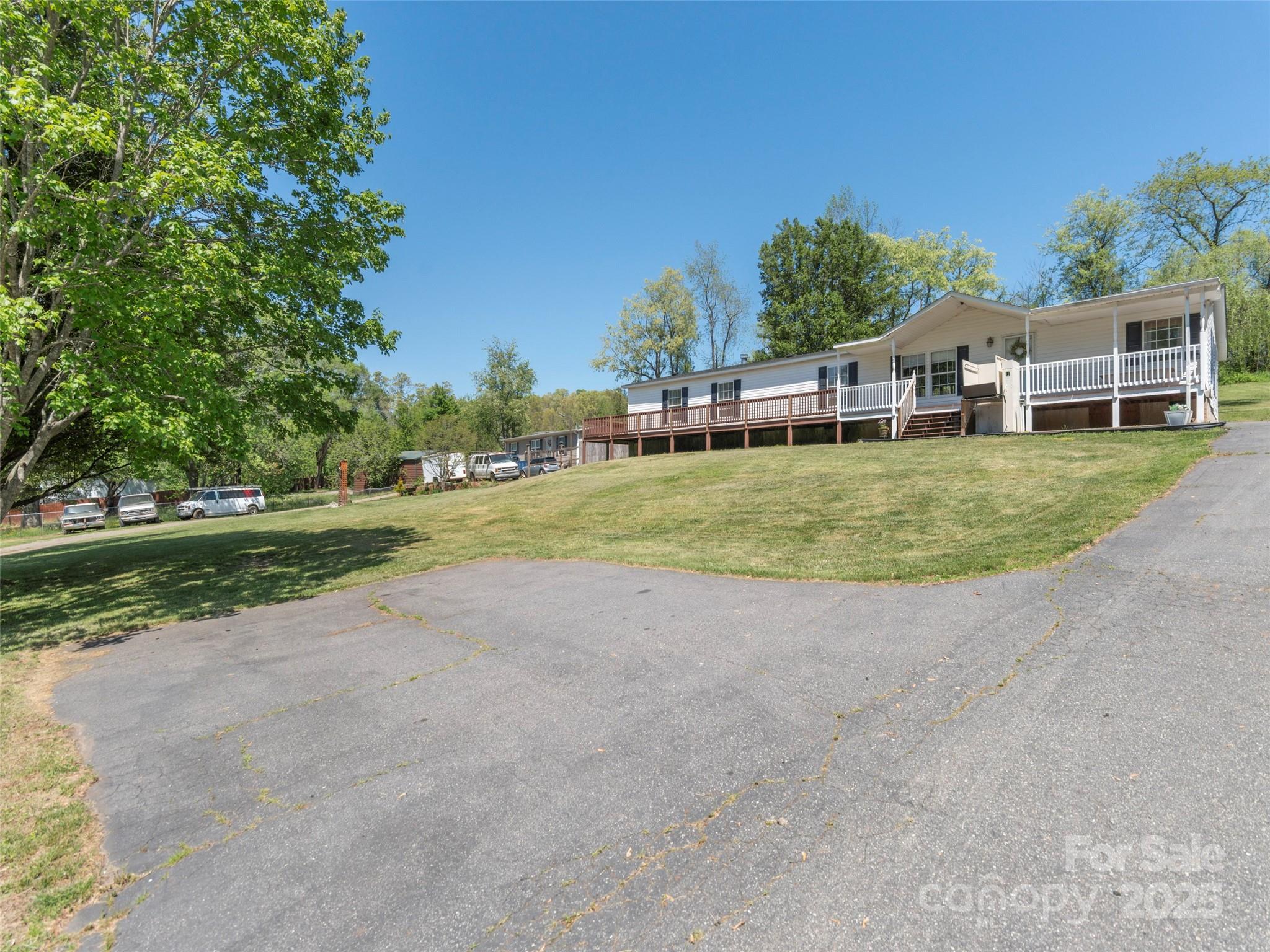 9 Redmond Drive Alexander NC 28701