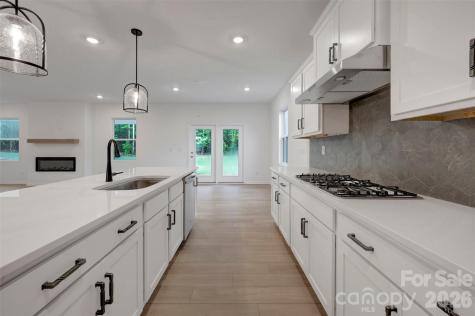205 Amber Glen Drive Locust NC 28217