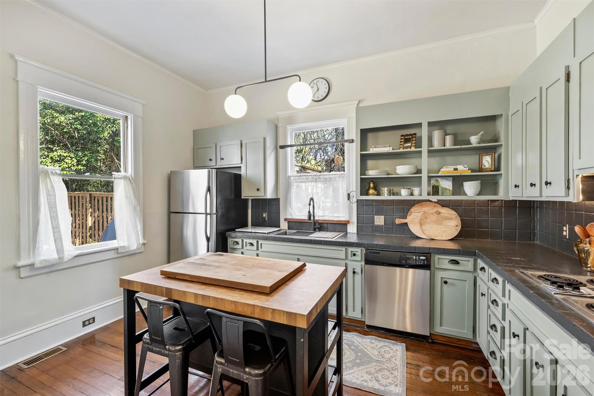 1818 Lennox Avenue Charlotte NC 28203