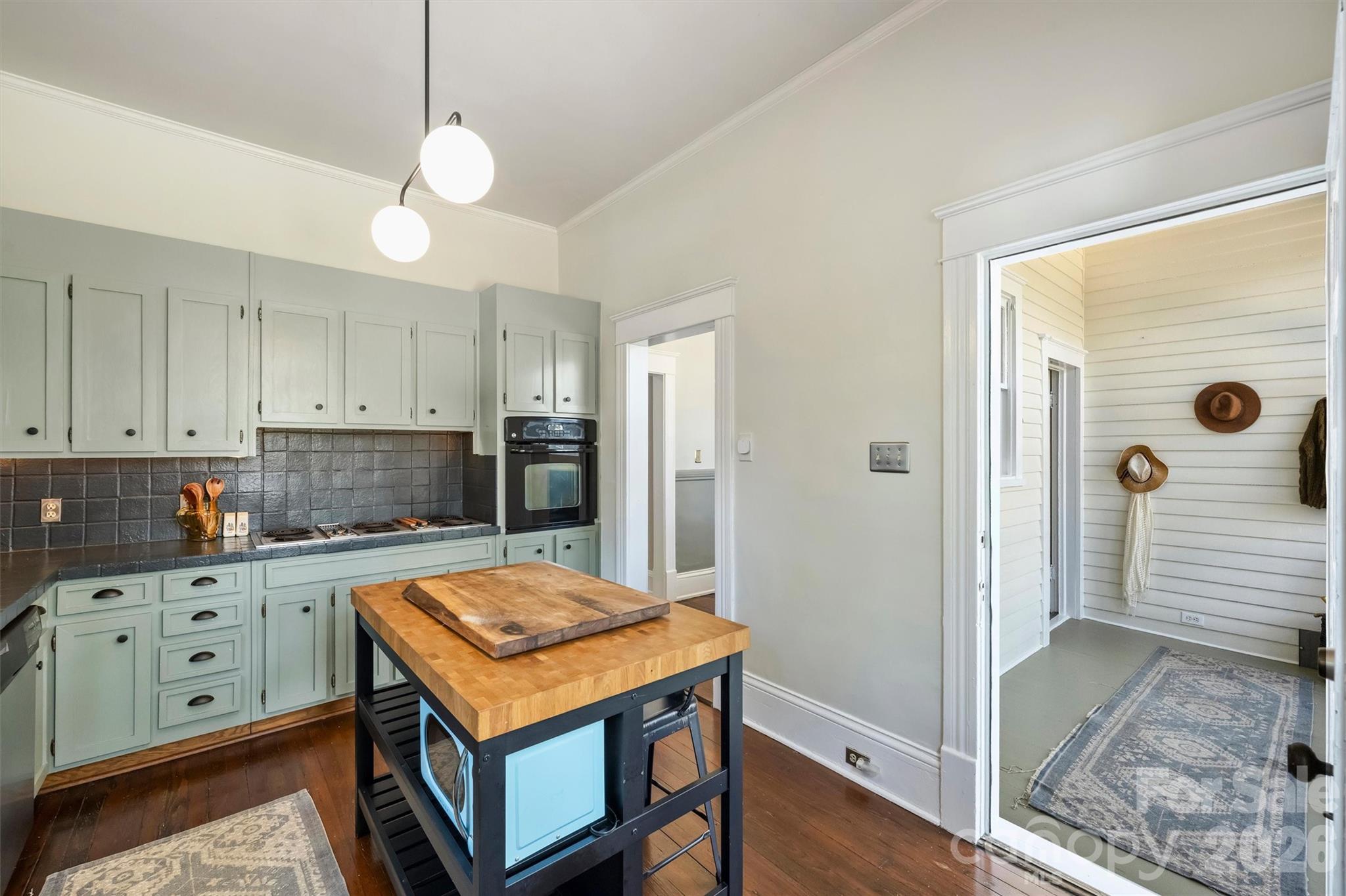 1818 Lennox Avenue Charlotte NC 28203