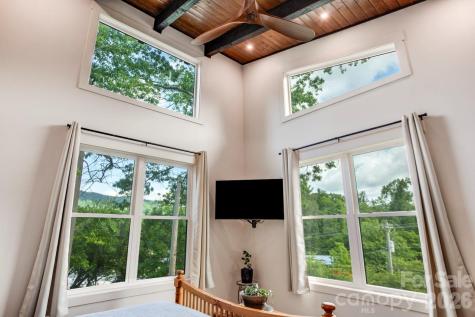 90 Summitt Street Waynesville NC 28786