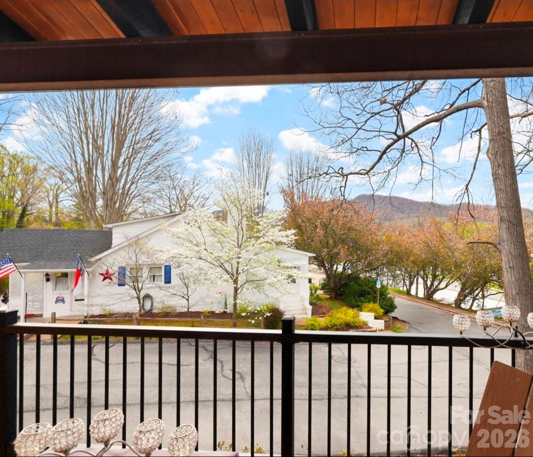 90 Summitt Street Waynesville NC 28786