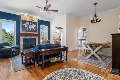 47 Timberwood Drive Asheville NC 28806