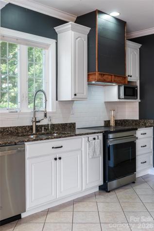 47 Timberwood Drive Asheville NC 28806