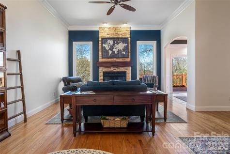 47 Timberwood Drive Asheville NC 28806