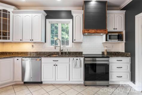 47 Timberwood Drive Asheville NC 28806