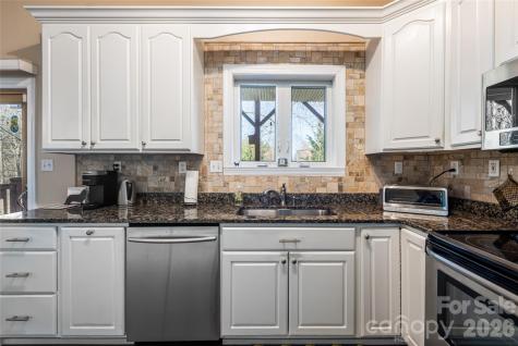 47 Timberwood Drive Asheville NC 28806