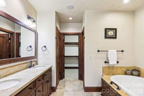 7 Chedworth Way Arden NC 28704