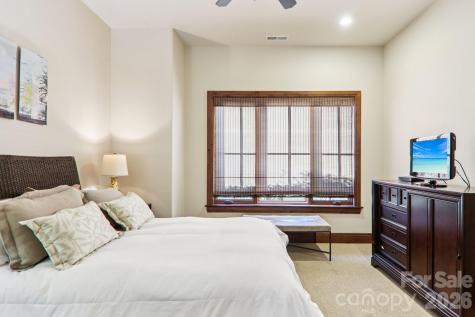 7 Chedworth Way Arden NC 28704