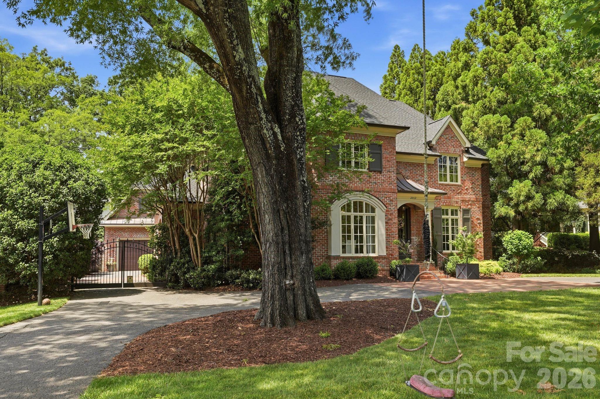 2012 Harris Road Charlotte NC 28211
