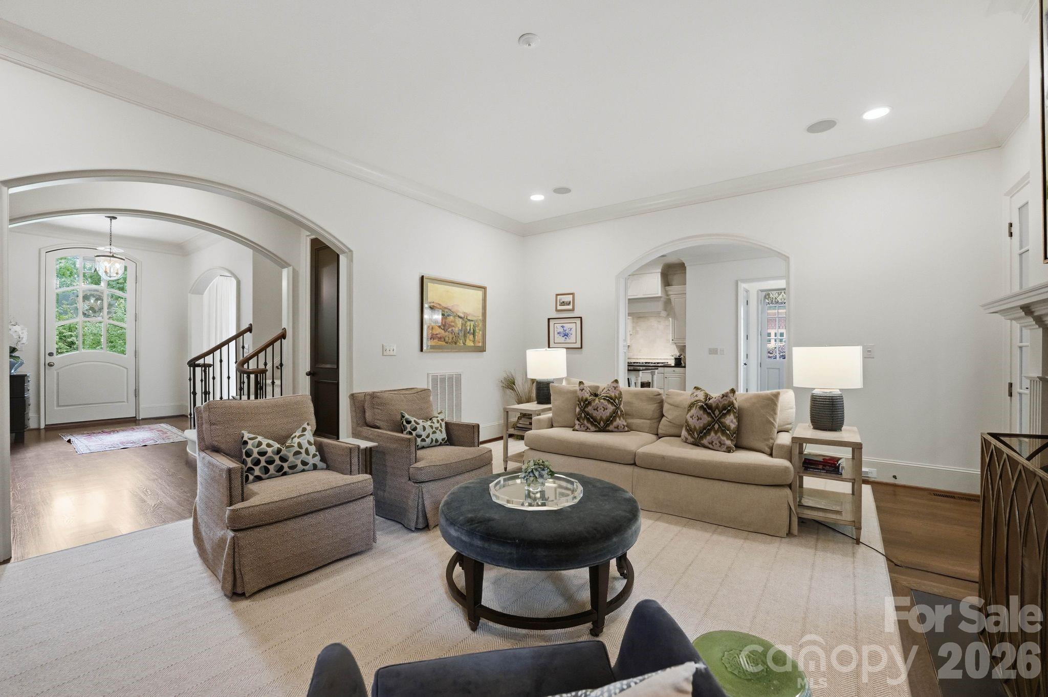 2012 Harris Road Charlotte NC 28211
