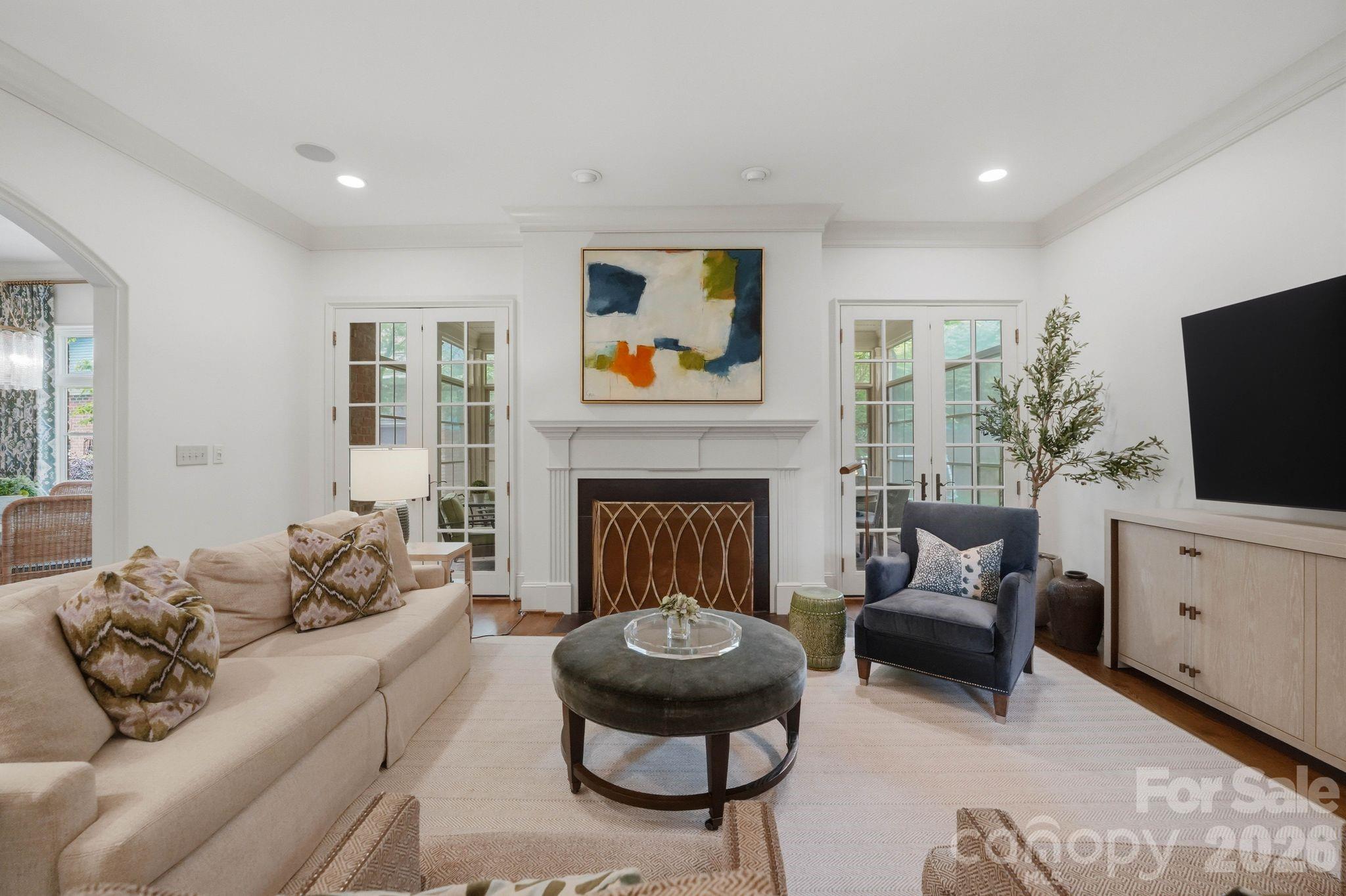 2012 Harris Road Charlotte NC 28211